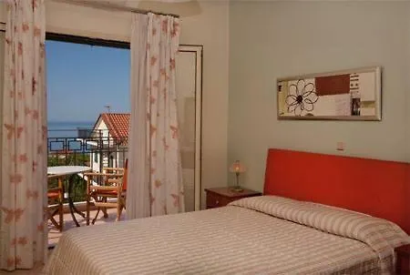 Liocharis Villas Lourdata  0*, Lourdata (Kefalonia)